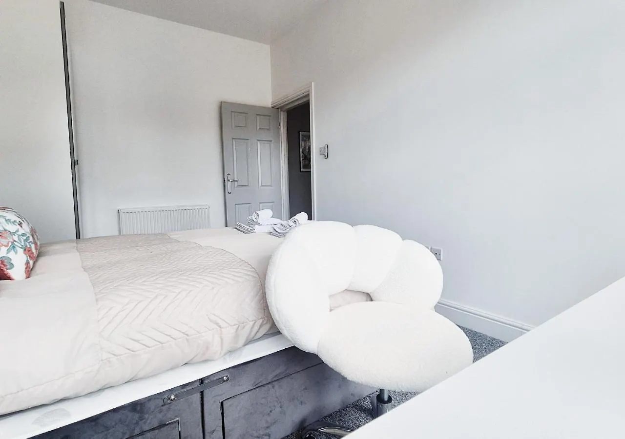 Stylish & Modern 2Br Flat Nr Nottingham City Centre 0*,  Regno Unito